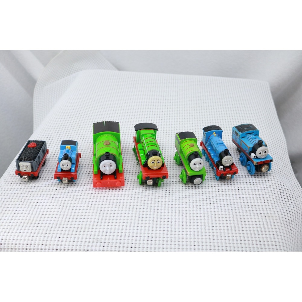 Learning Curve Thomas & Friends Railway Toy Train Lot Unisex OS Engines Lot